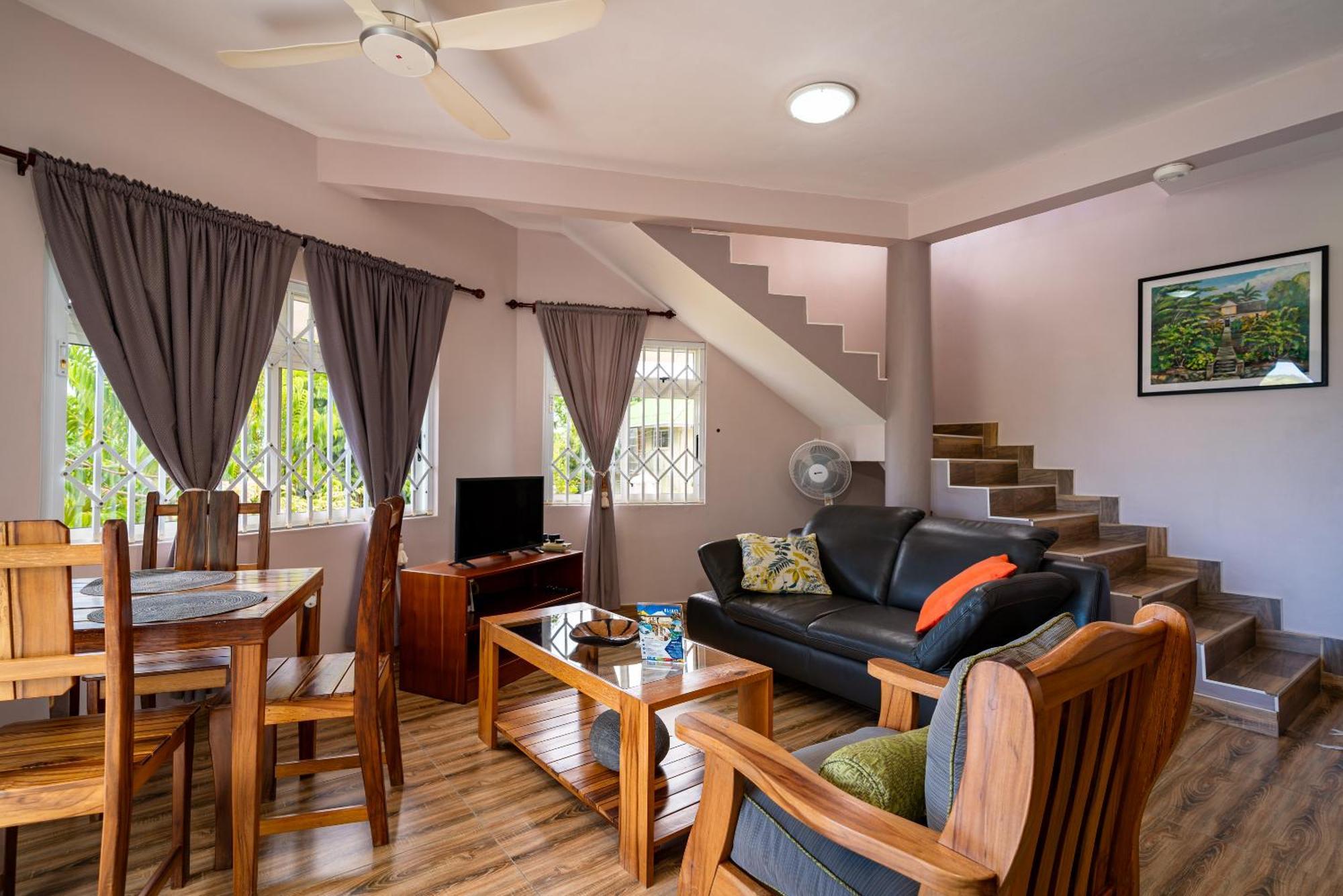 Au Cap Self Catering