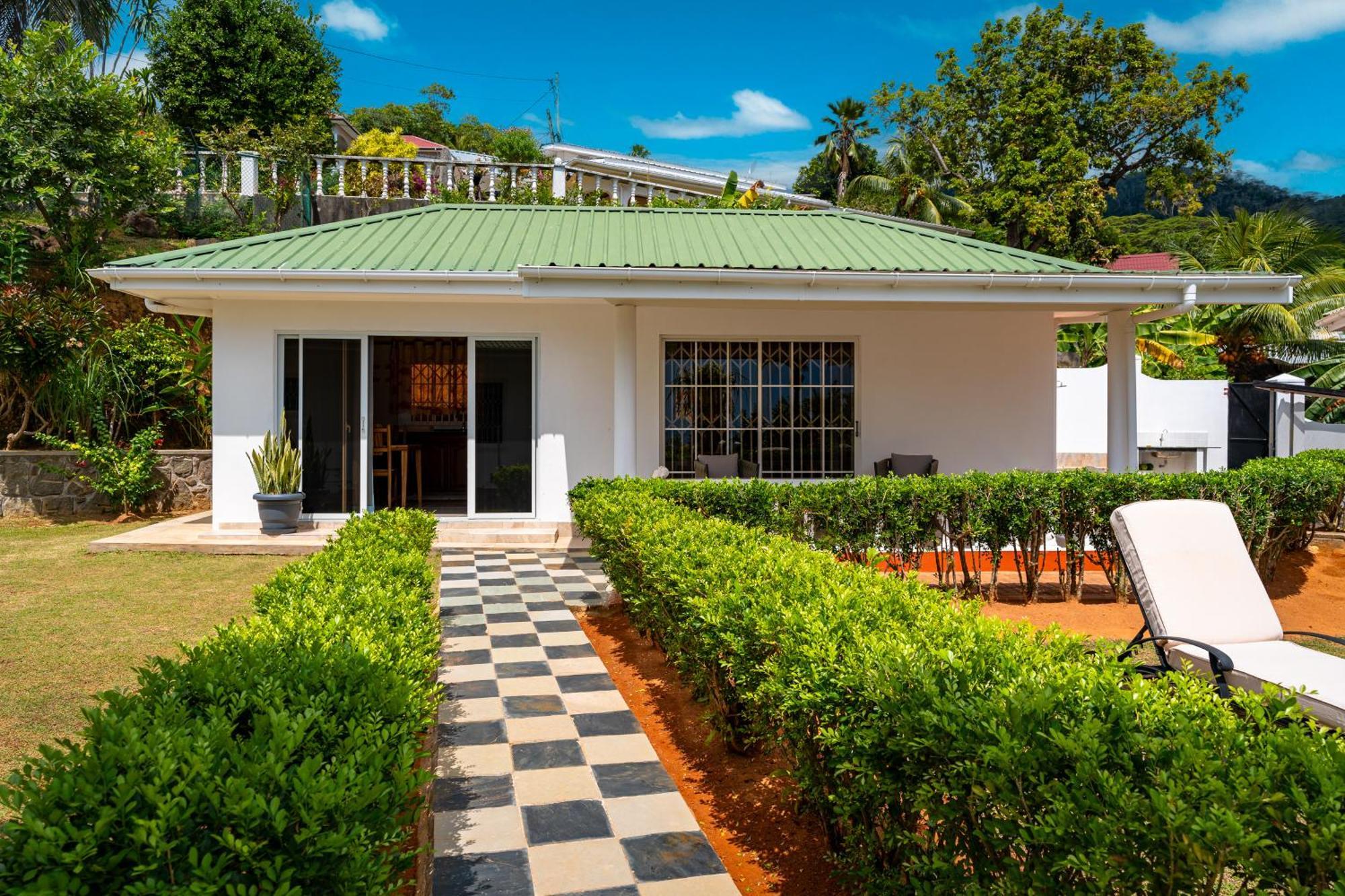 Au Cap Self Catering