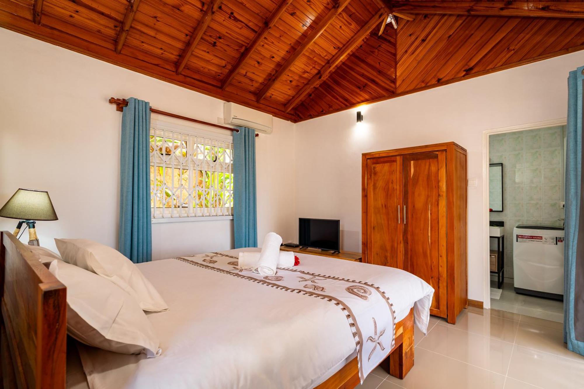 Au Cap Self Catering