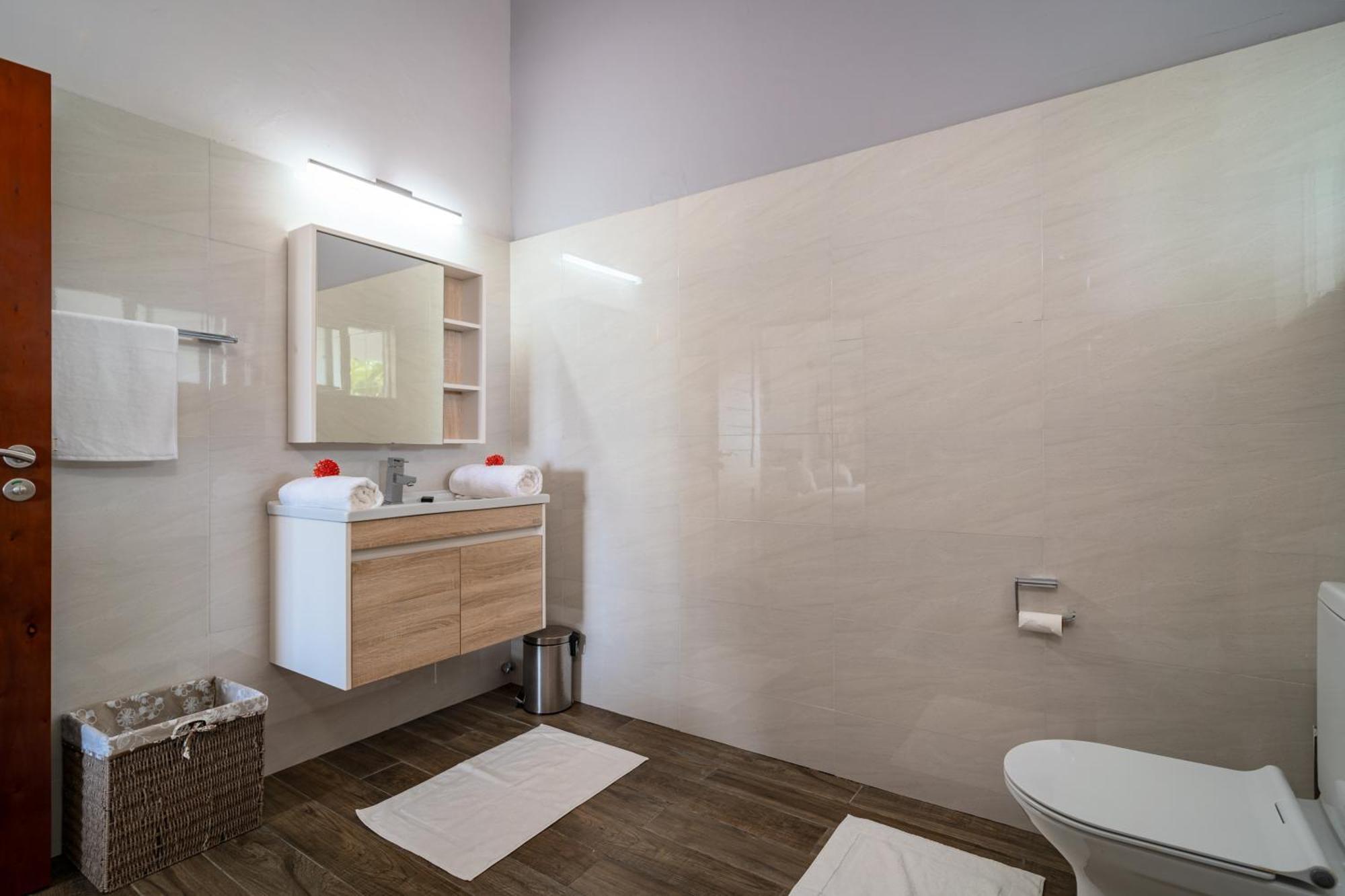 Дом отдыха Au Cap Self Catering